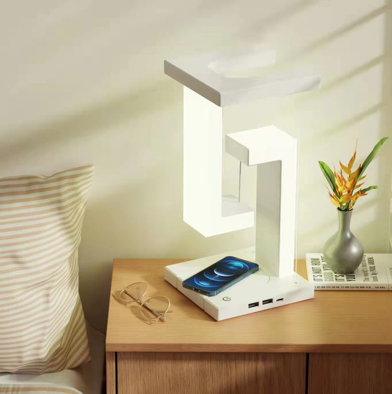 SmartDock Charging Table